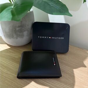 Tommy Hilfiger Brown Leather Wallet
